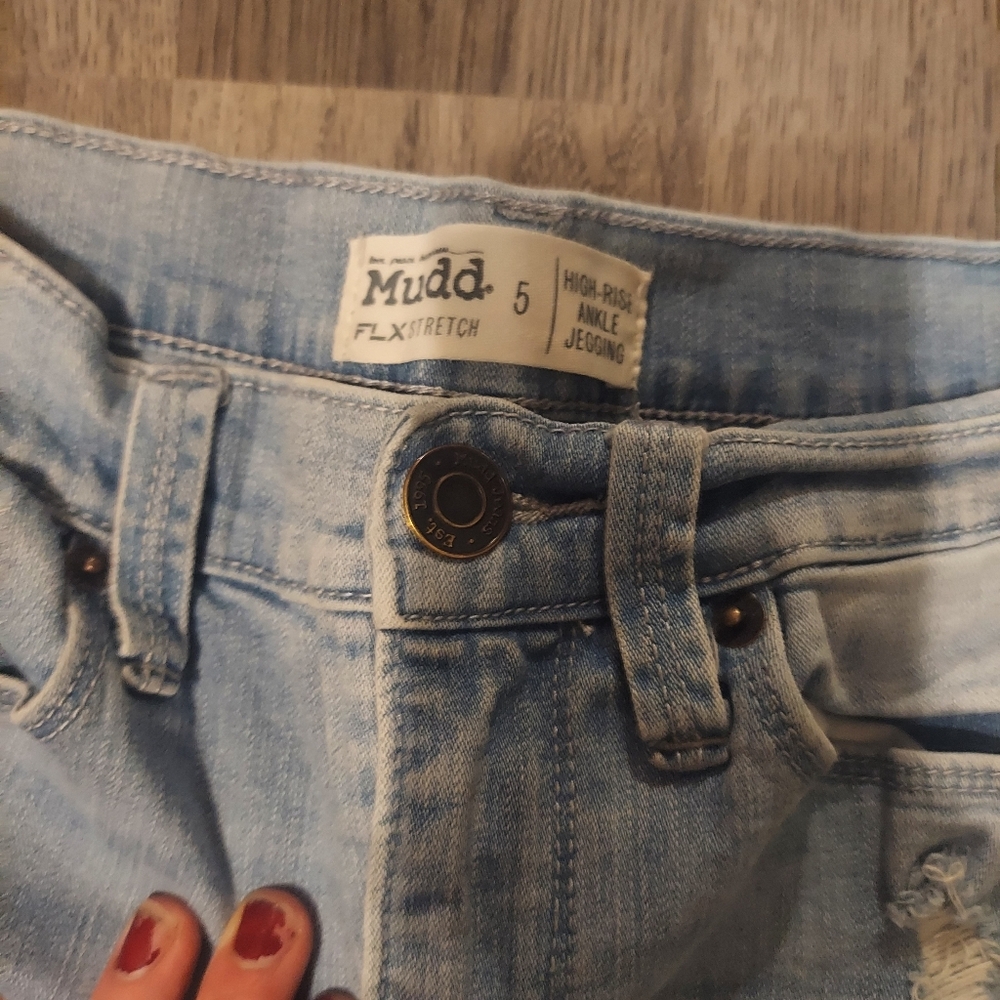 Jeans - Picture 3 of 4